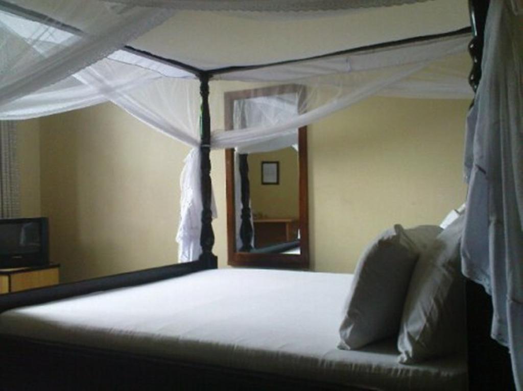 Transit Airport B&B Dar es Salaam Buitenkant foto